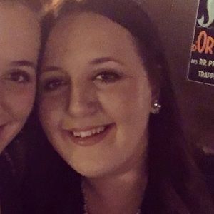 Meet your Posher, Alesia